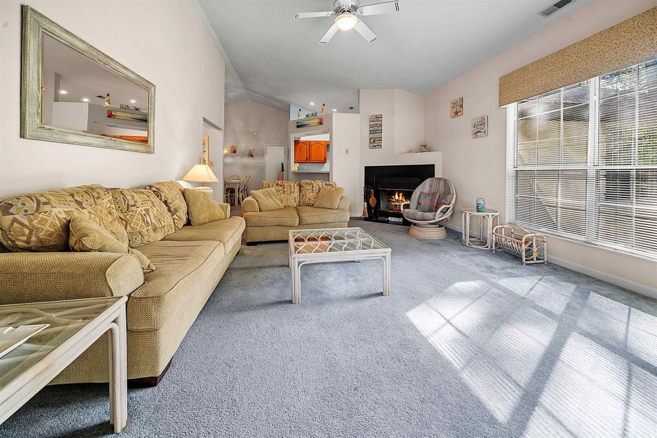 105 Pipers Ln.  Photo 21