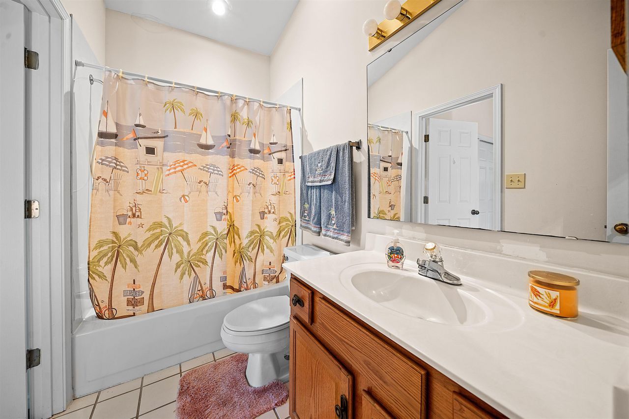 105 Pipers Ln.  Photo 6