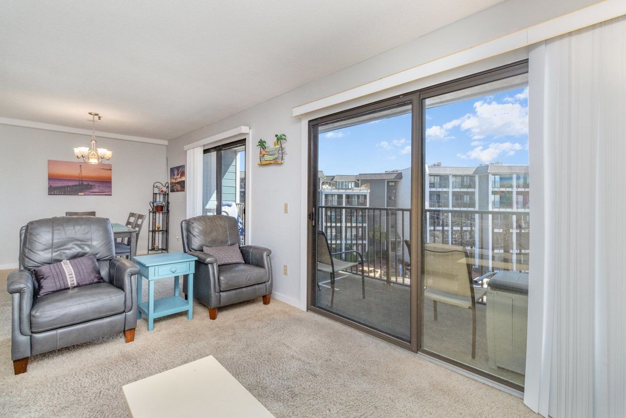 5905 South Kings Hwy. Photo 10