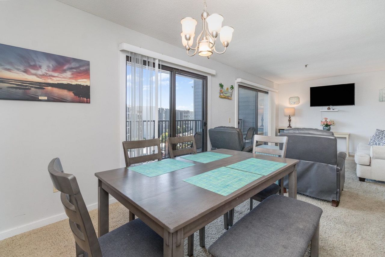 5905 South Kings Hwy. Photo 13