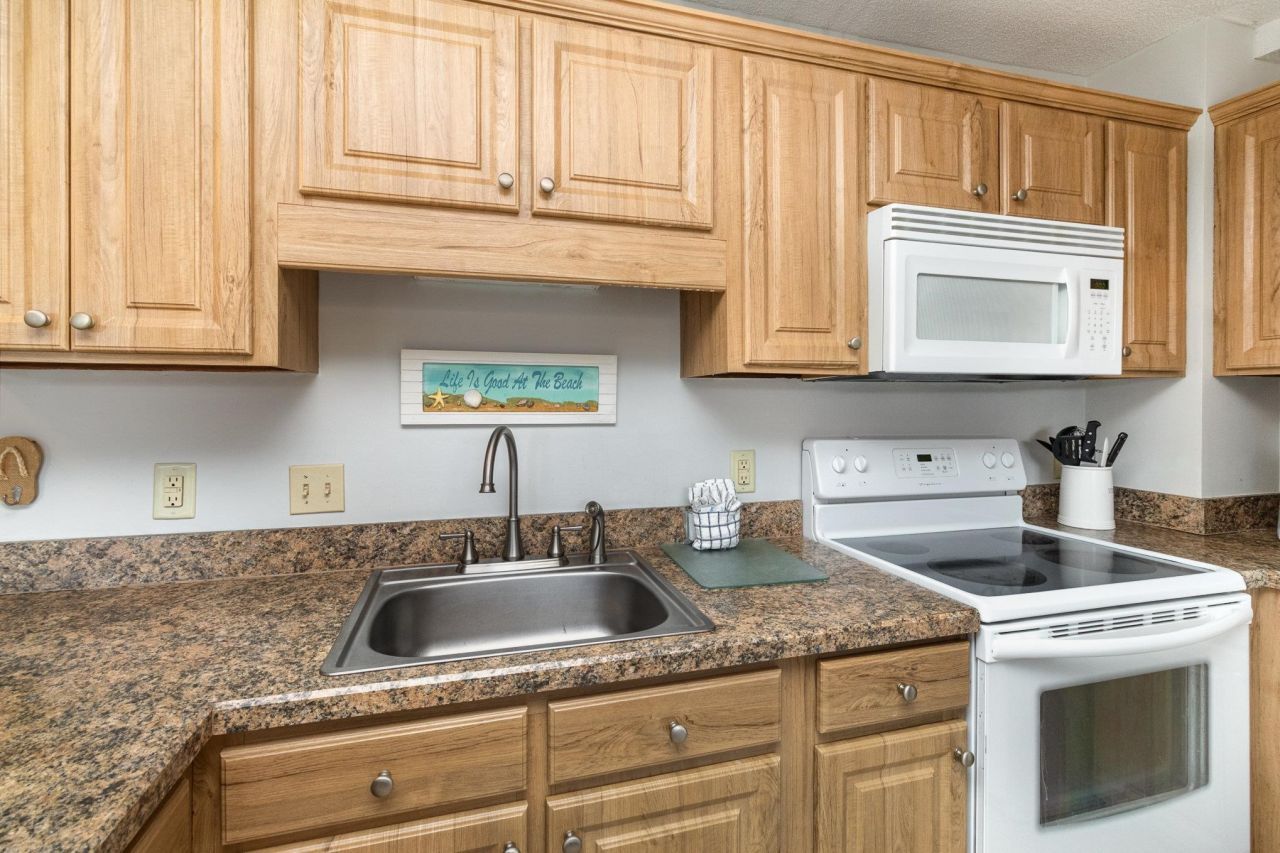 5905 South Kings Hwy. Photo 16