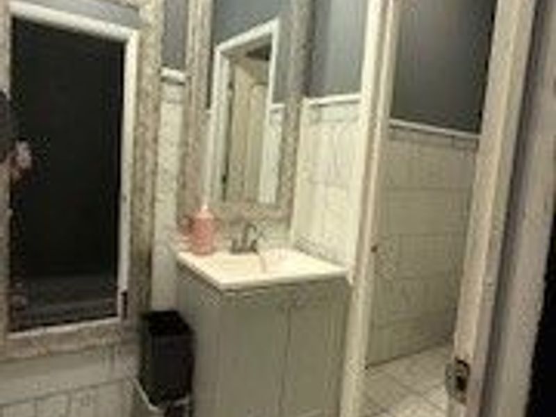 2309 St. Clair Avenue, Cleveland, OH 44114 Photo 13