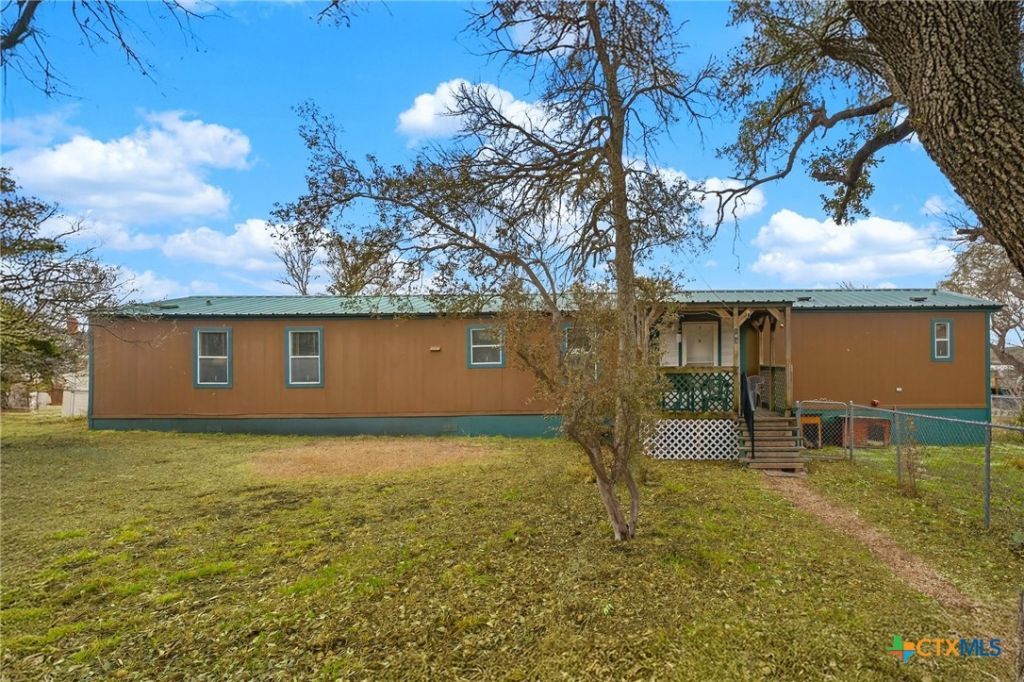 143 Bluff View Drive, Spring Branch, TX 78070 Main Photo