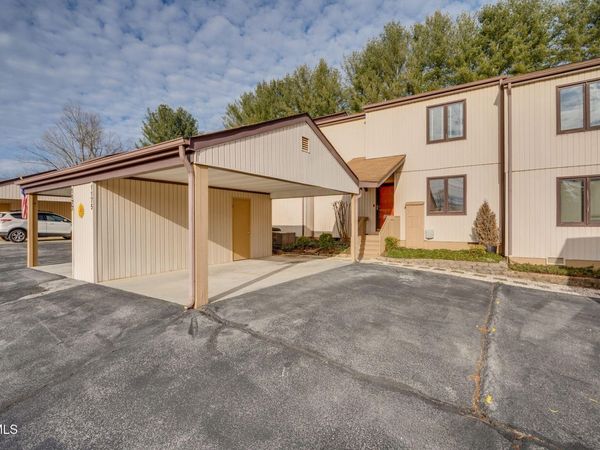 1175 Pebble Drive, Unit 1175, Bristol, VA 24201