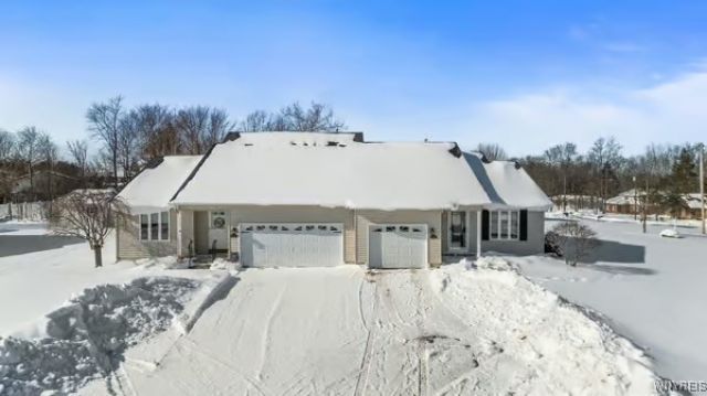 4753 E Highland Parkway, Buffalo, NY 14219 Main Photo