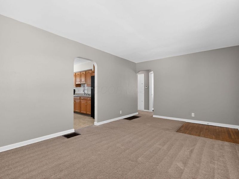 1001 Beechwood Road, Columbus, OH 43227 Photo 11