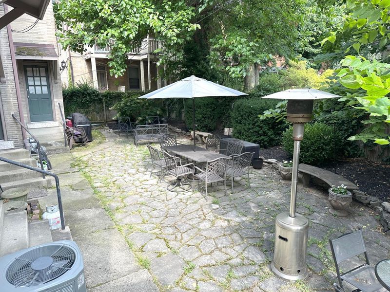 252 W Hubbard Avenue, Columbus, OH 43215 Photo 26