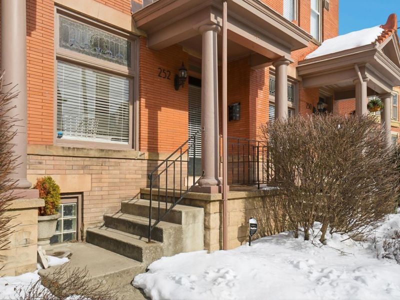 252 W Hubbard Avenue, Columbus, OH 43215 Photo 4