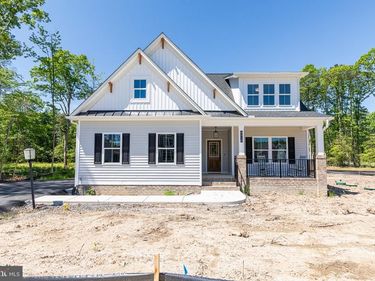 110 LOGAN WAY, TAPPAHANNOCK, VA 22560