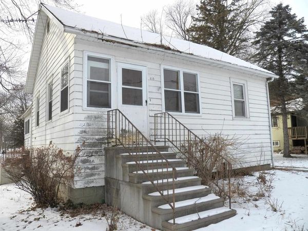 615 MICHIGAN AVENUE, Oconto, WI 54153