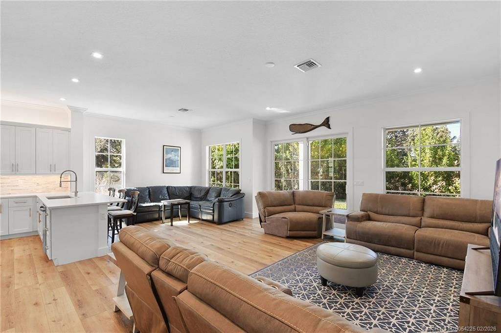 8109 SE Asaro Street, Hobe Sound, FL 33455 Photo