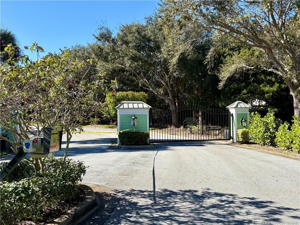 8109 SE Asaro Street, Hobe Sound, FL 33455 Photo