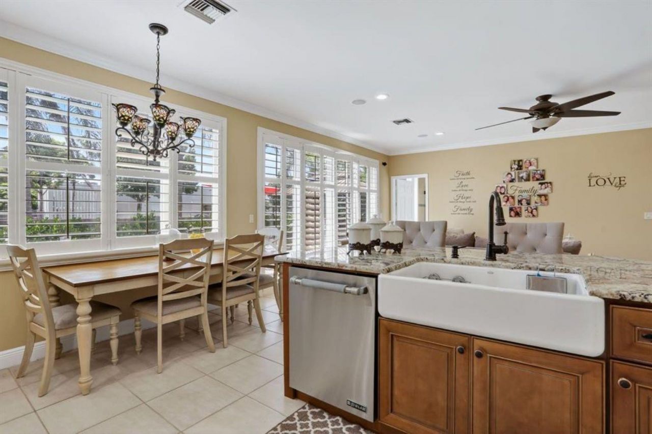 5340 NW 103rd Way, Coral Springs, FL 33076 Photo