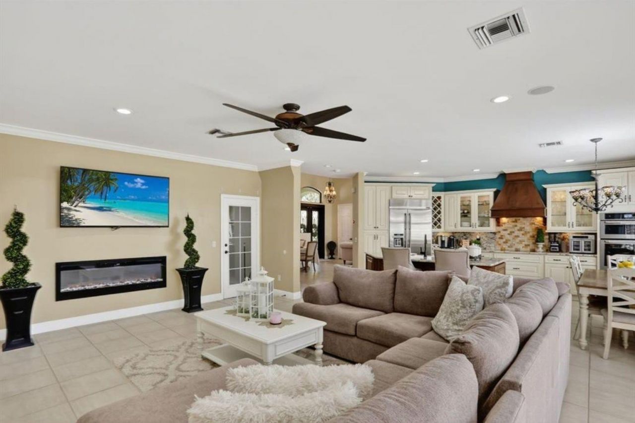 5340 NW 103rd Way, Coral Springs, FL 33076 Photo