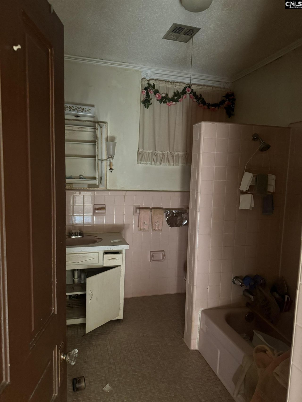 2733 River Drive  Photo 11