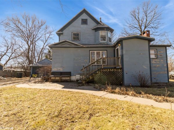 820 C Avenue, Nevada, IA 50201