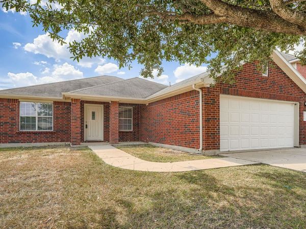 302 Floating Leaf DR, Hutto, TX 78634