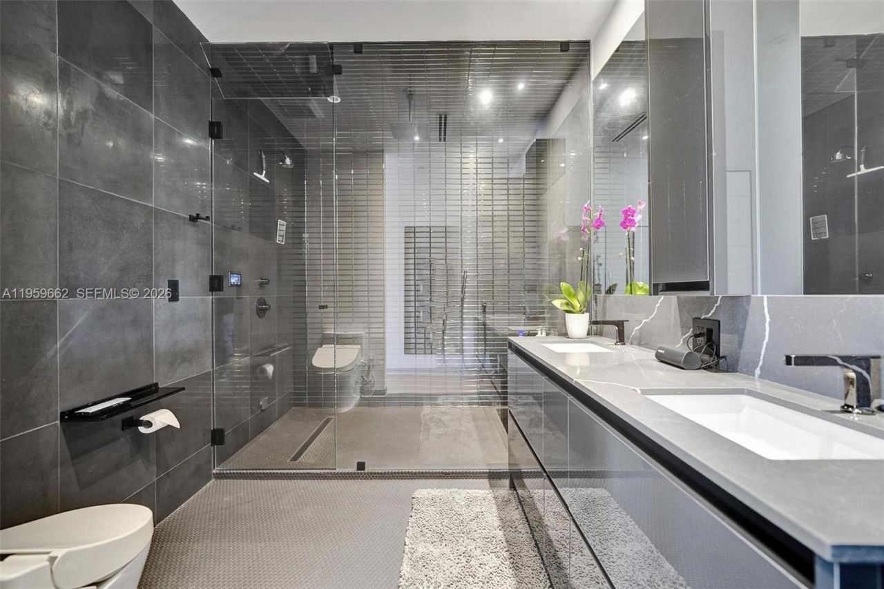 1617 Harrison St, Unit 3, Hollywood, FL 33020 Photo