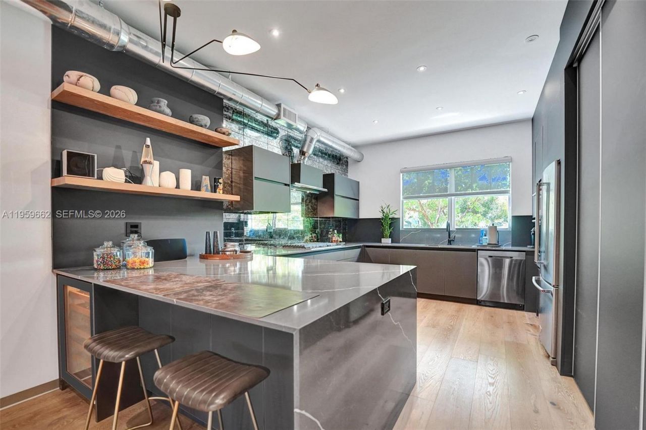 1617 Harrison St, Unit 3, Hollywood, FL 33020 Photo