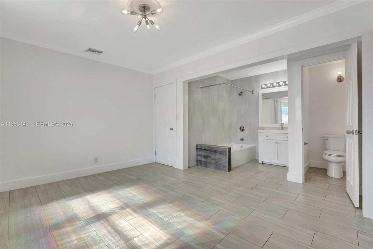 701 NE 8th St, Pompano Beach, FL 33060 Photo