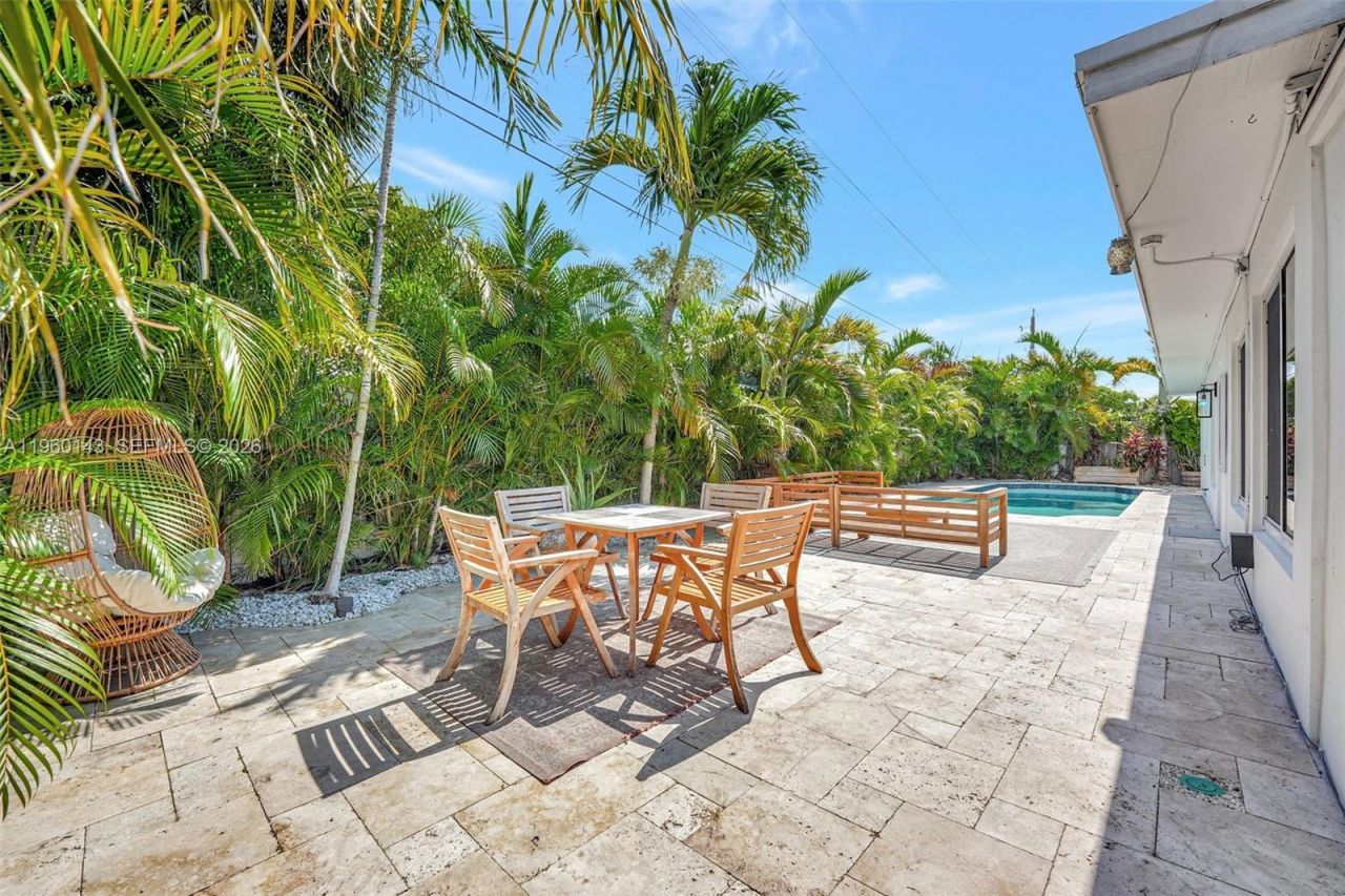 701 NE 8th St, Pompano Beach, FL 33060 Photo