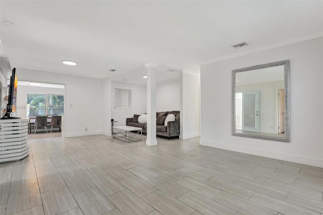 701 NE 8th St, Pompano Beach, FL 33060 Photo