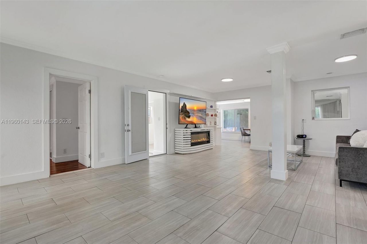 701 NE 8th St, Pompano Beach, FL 33060 Photo