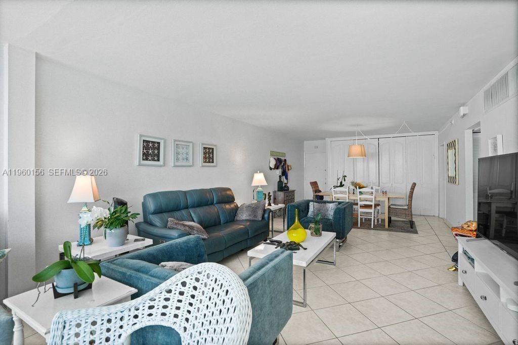 5005 Collins Ave, Unit 504, Miami Beach, FL 33140 Photo