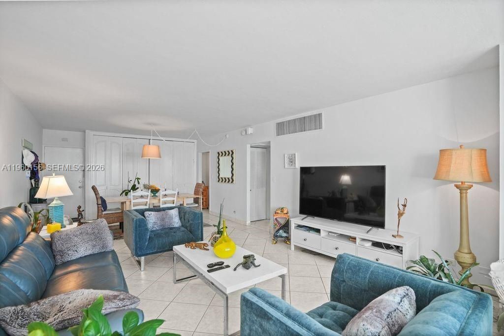 5005 Collins Ave, Unit 504, Miami Beach, FL 33140 Photo