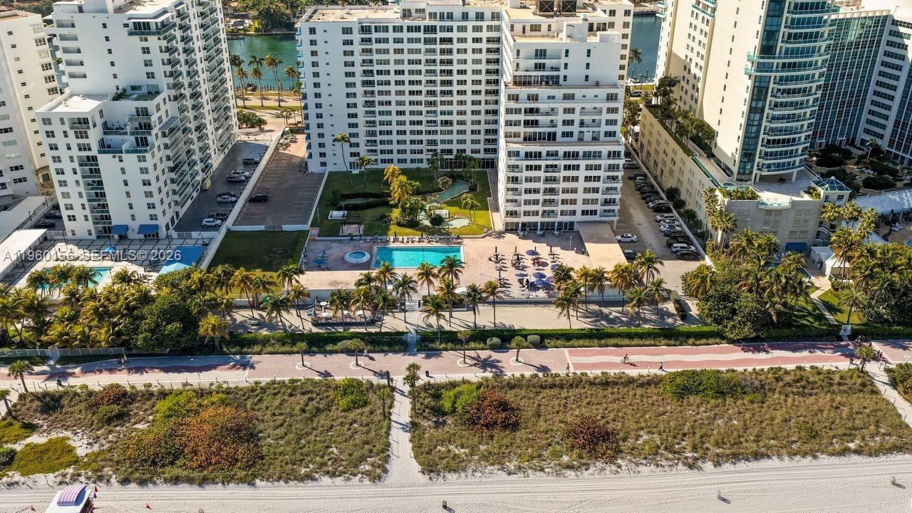 5005 Collins Ave , Unit 504, Miami Beach, FL 33140 Photo