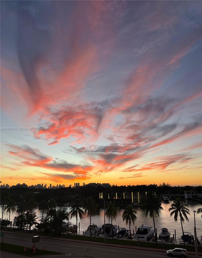5005 Collins Ave, Unit 504, Miami Beach, FL 33140 Photo
