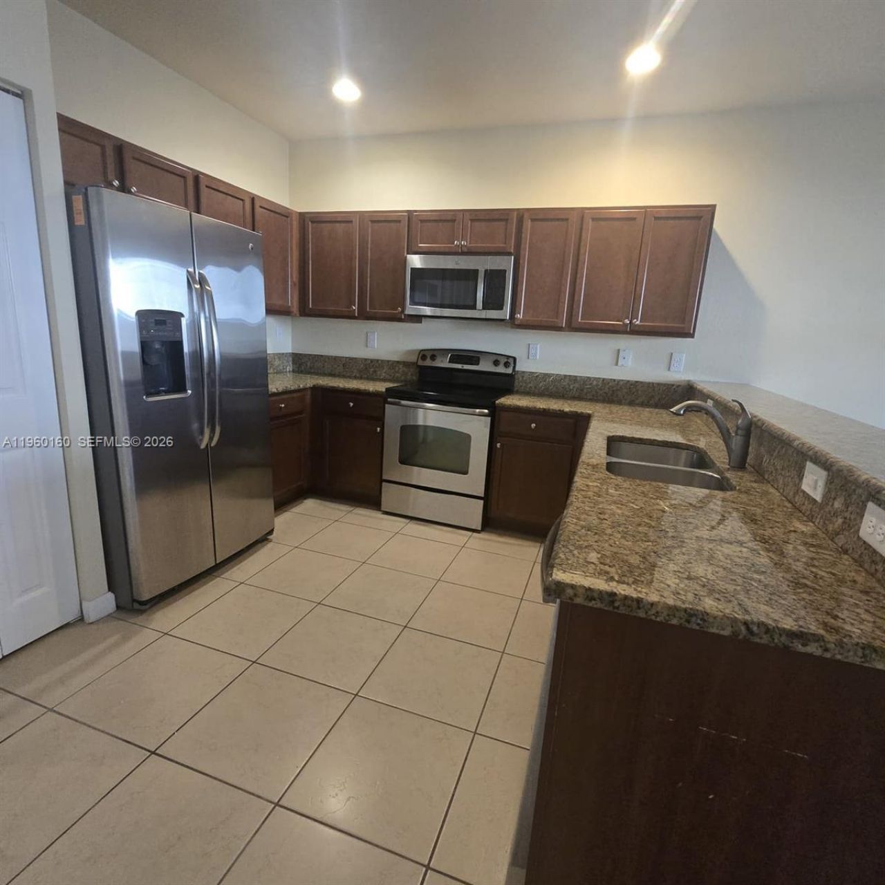 9031 SW 227th St, Unit 5, Cutler Bay, FL 33190 Photo