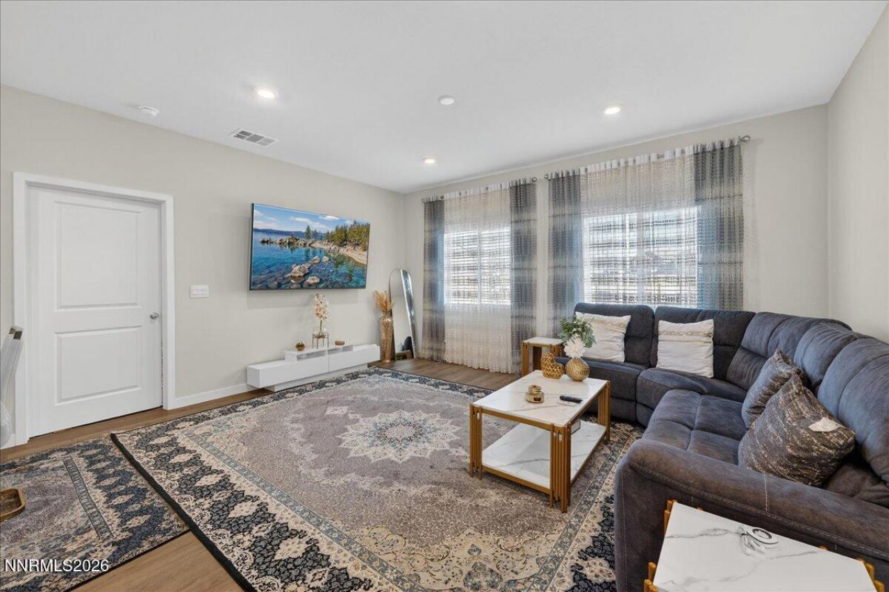 7397 Mountain Top Drive, Reno, NV 89506 Photo