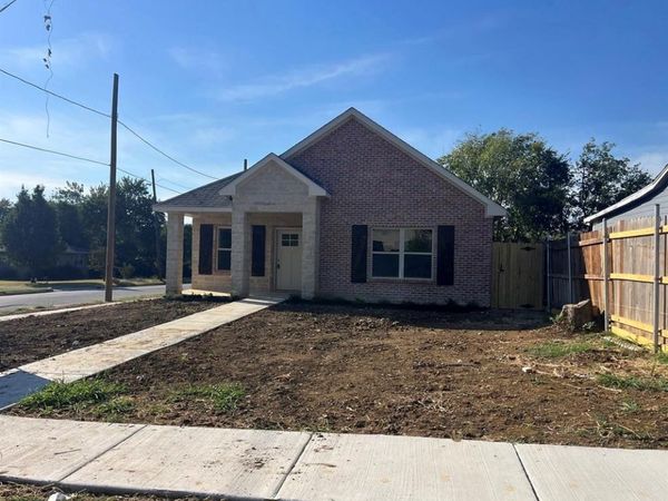 4340 M Avenue, Fort Worth, TX 76105