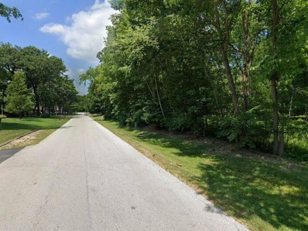 2214 E Gaiser Court, Crete, IL 60417