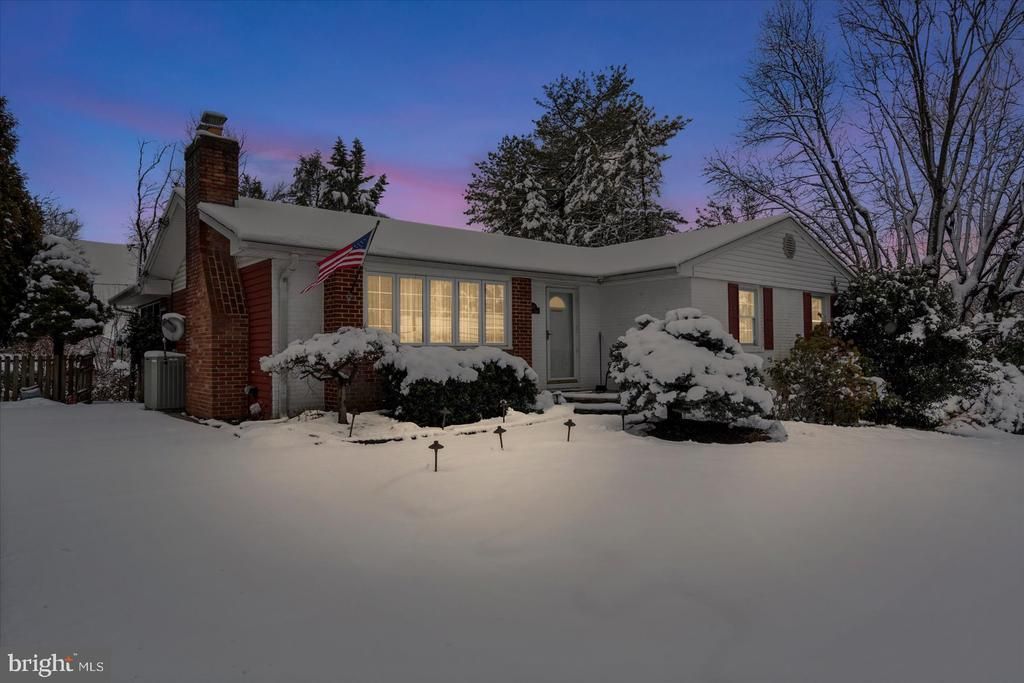 903 Breezewick Circle, Baltimore, MD 21286 Main Photo