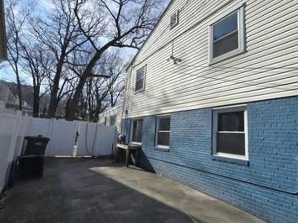 2223 HUNTINGTON AVENUE, ALEXANDRIA, VA 22303