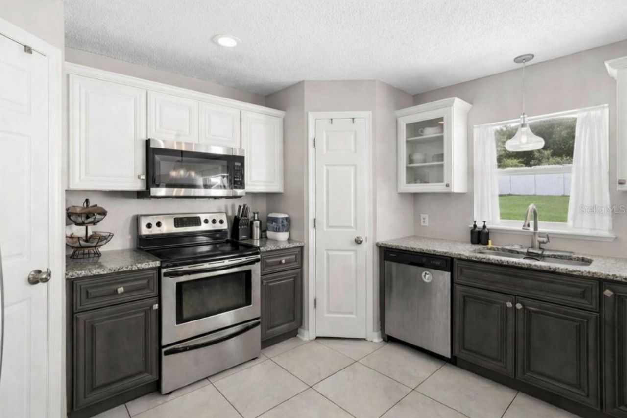 1643 Ridgemoor Drive, Mascotte, FL 34753 Photo