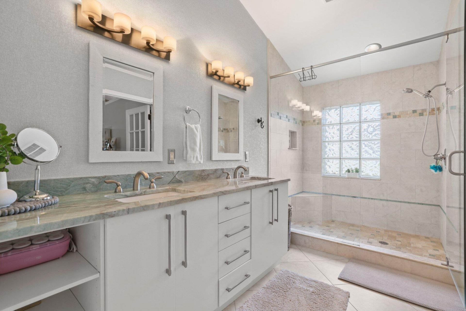 29 Dogwood Circle, Boynton Beach, FL 33436 Photo