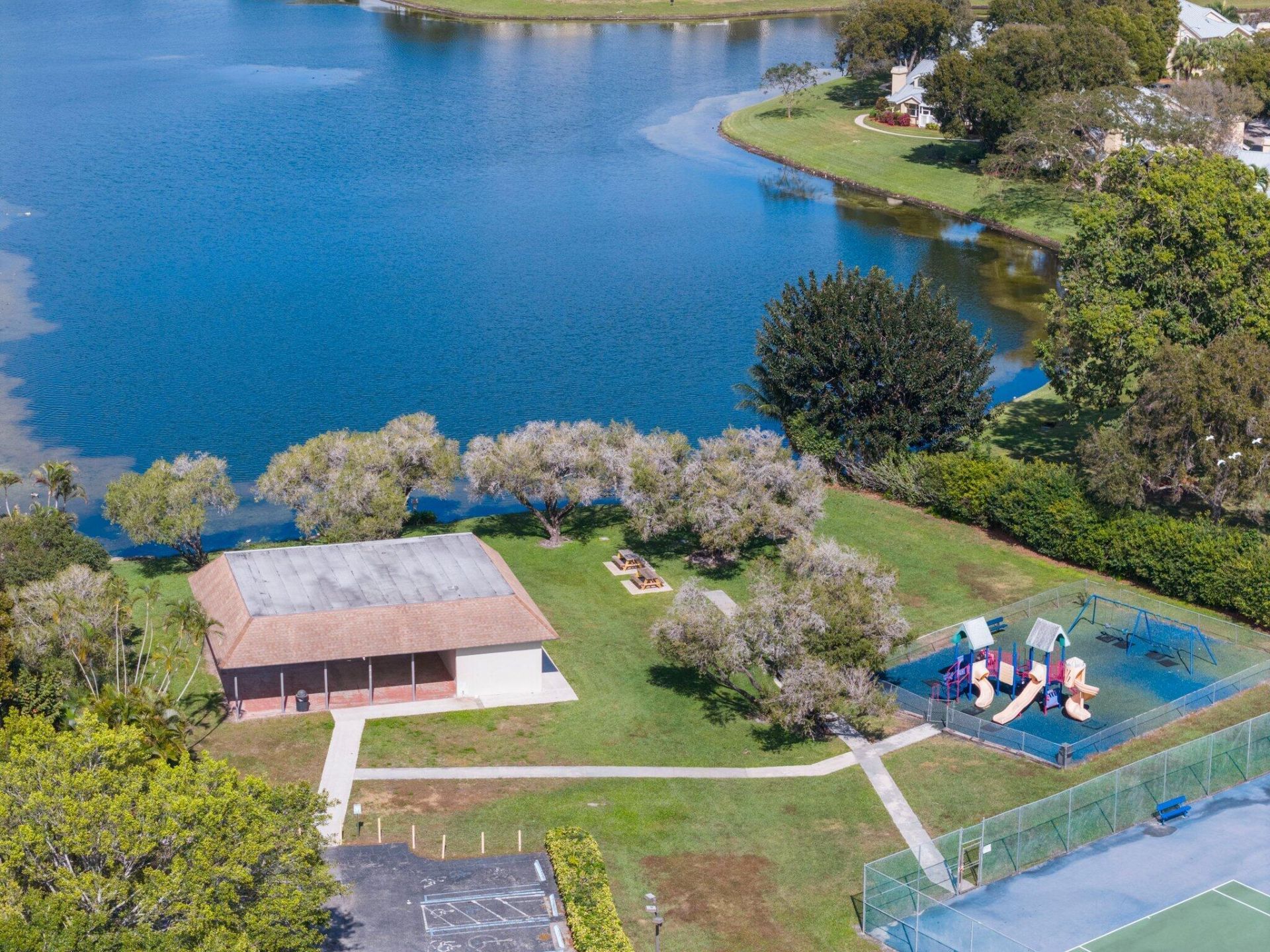 29 Dogwood Circle, Boynton Beach, FL 33436 Photo