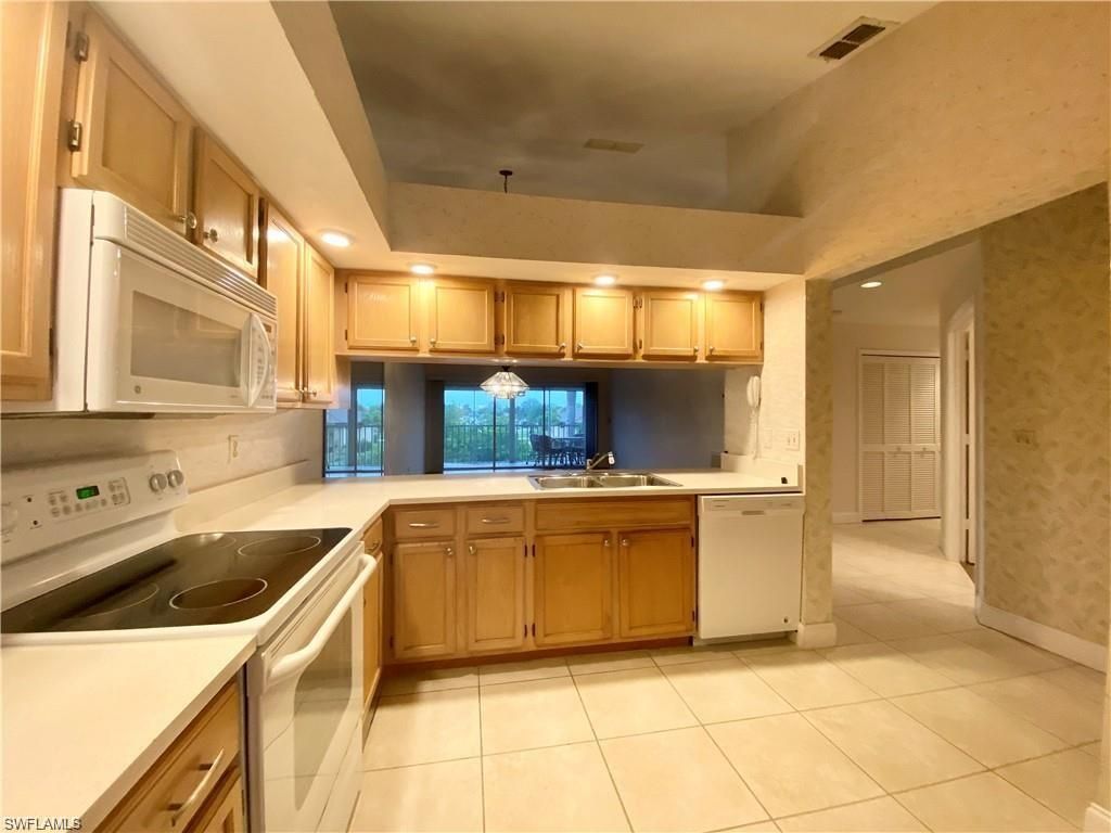 1427 SW 47th Ter, Unit 202, Cape Coral, FL 33914 Photo