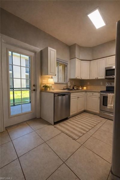4160 Castilla Cir, Unit 103, Fort Myers, FL 33916 Photo