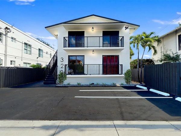 329 SW 9th Ave, Miami, FL 33130