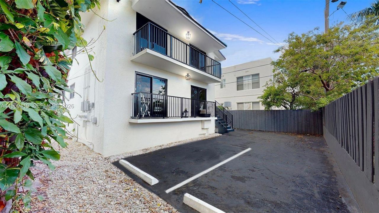 329 SW 9th Ave, Miami, FL 33130 Photo