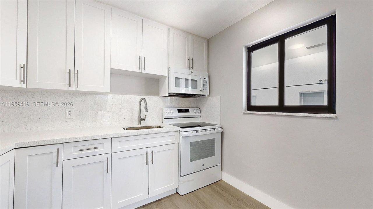 329 SW 9th Ave, Miami, FL 33130 Photo