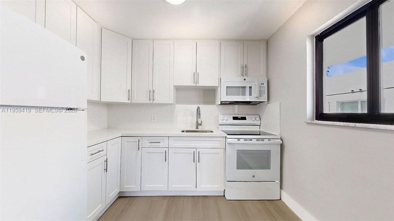 329 SW 9th Ave, Miami, FL 33130 Photo