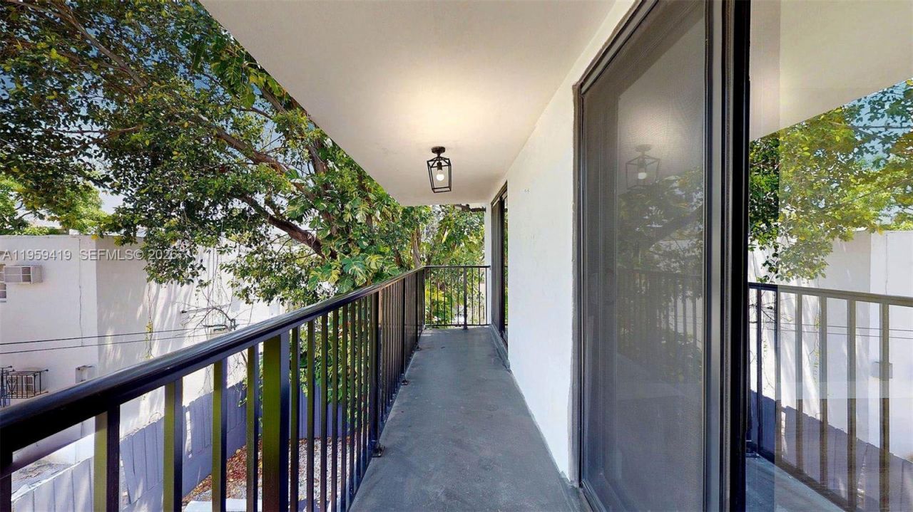 329 SW 9th Ave, Miami, FL 33130 Photo