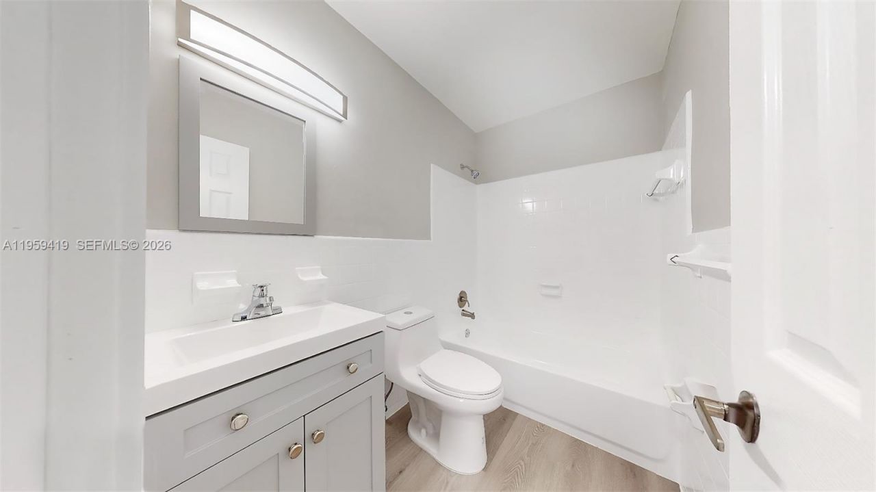 329 SW 9th Ave, Miami, FL 33130 Photo