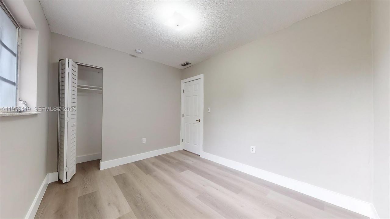 329 SW 9th Ave, Miami, FL 33130 Photo