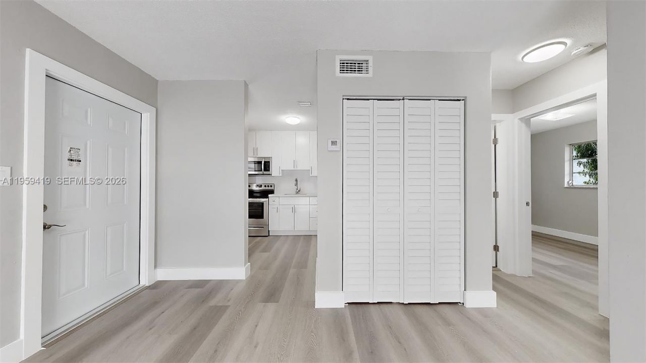 329 SW 9th Ave, Miami, FL 33130 Photo